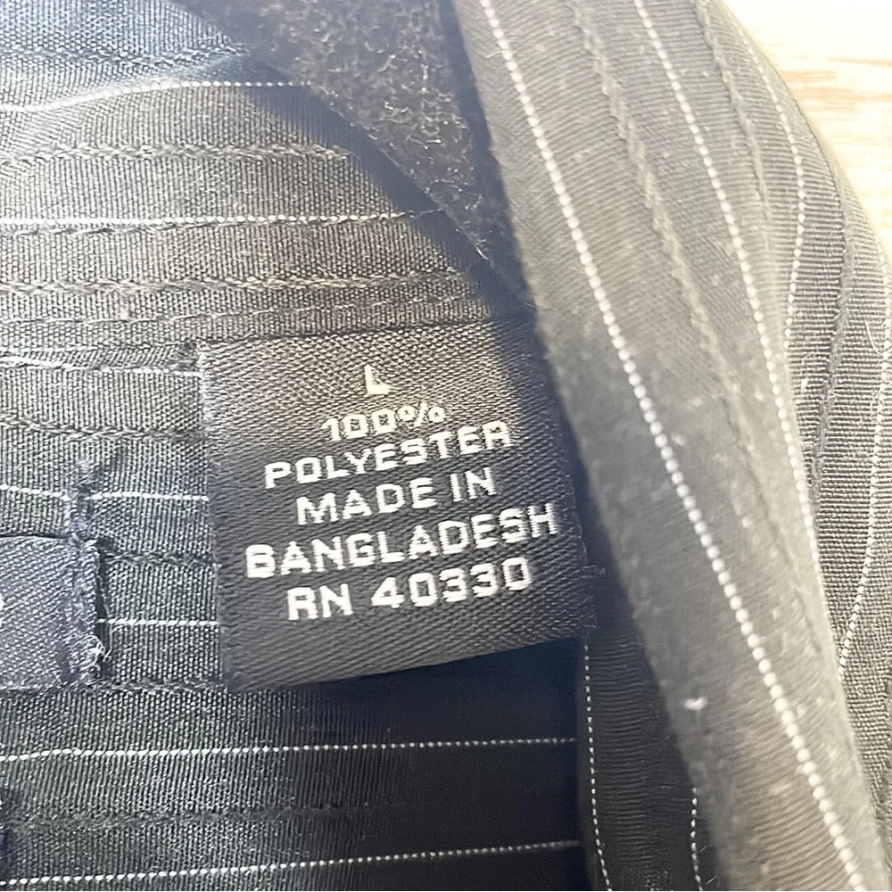 HAGGAR | Men’s Black Striped Long Sleeve Dress Shirt - Picture 4 of 7